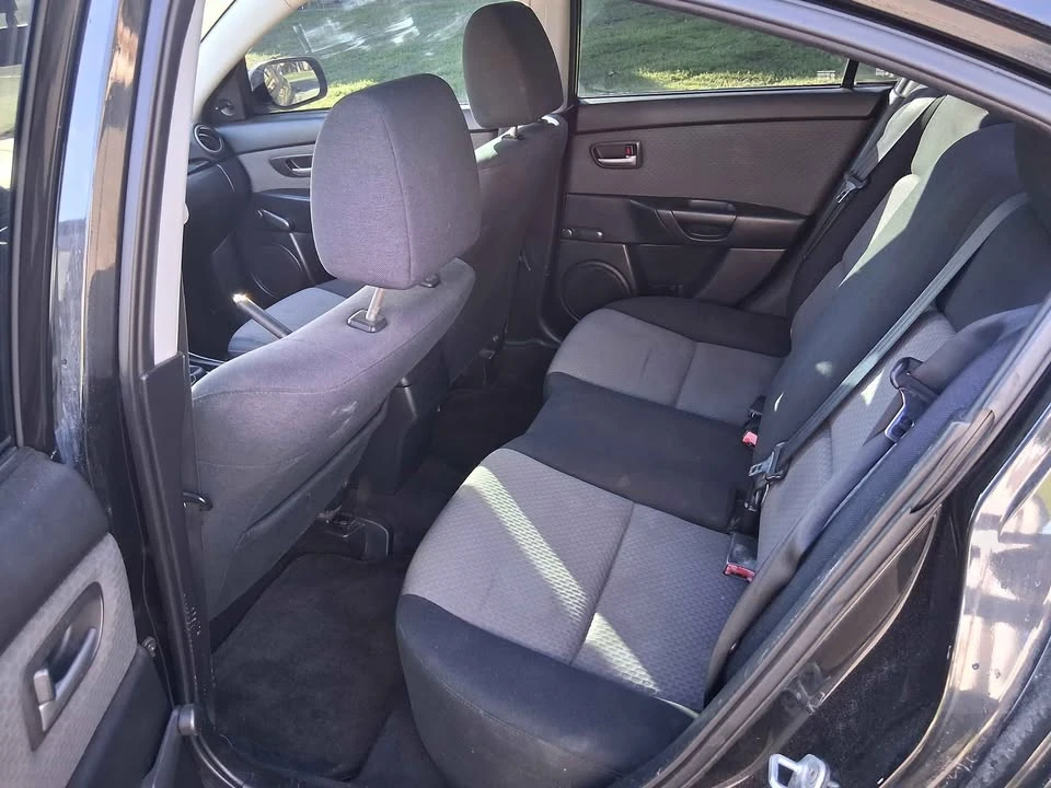 2006 Mazda Mazda 3 1st Gen - Image 6 of 8