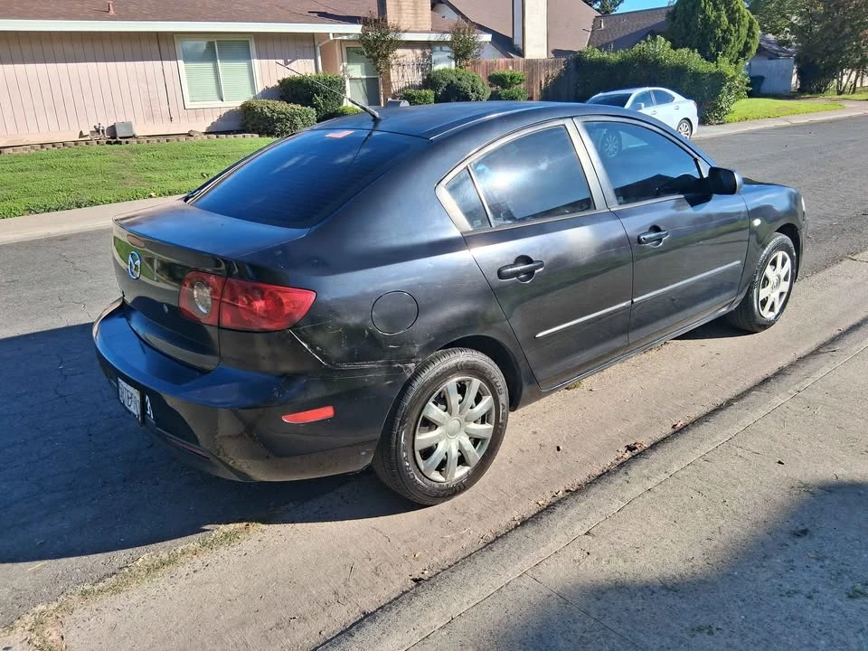 2006 Mazda Mazda 3 1st Gen - Image 3 of 8