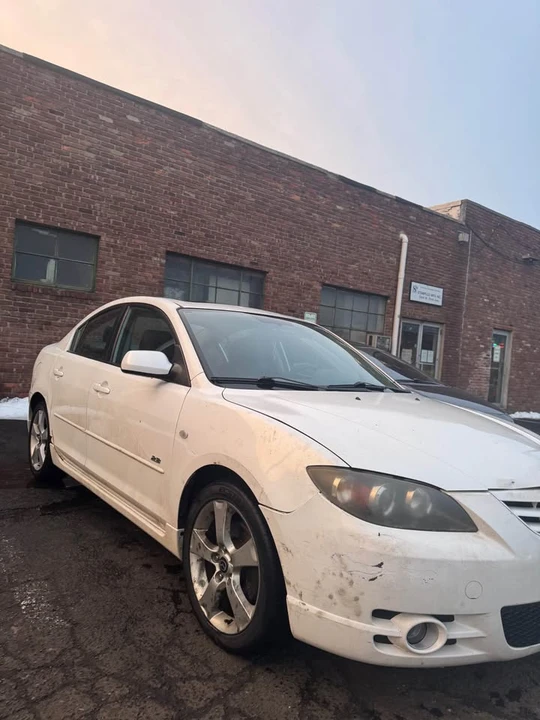2006 Mazda Mazda 3 1st Gen - Image 3 of 9