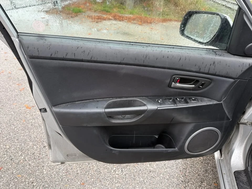 2006 Mazda Mazda 3 1st Gen - Image 11 of 11