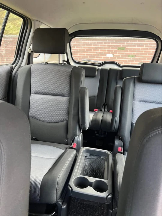 2006 Mazda Mazda 5 - Image 10 of 12