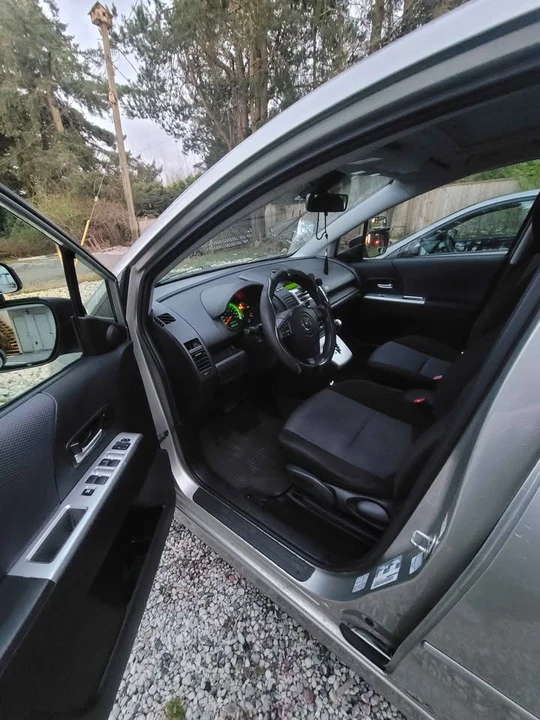 2006 Mazda Mazda 5 - Image 10 of 11
