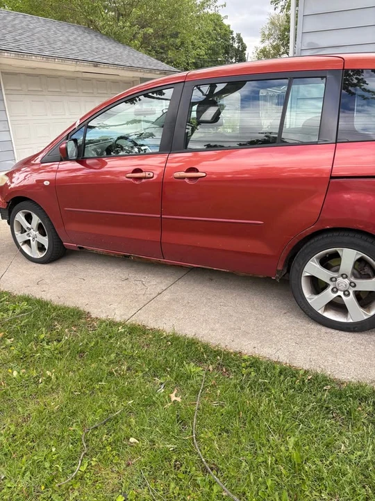 2006 Mazda Mazda 5 - Image 2 of 7