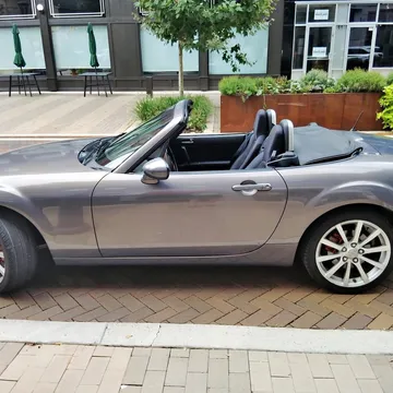 2006 Mazda MX-5 Miata Convertible