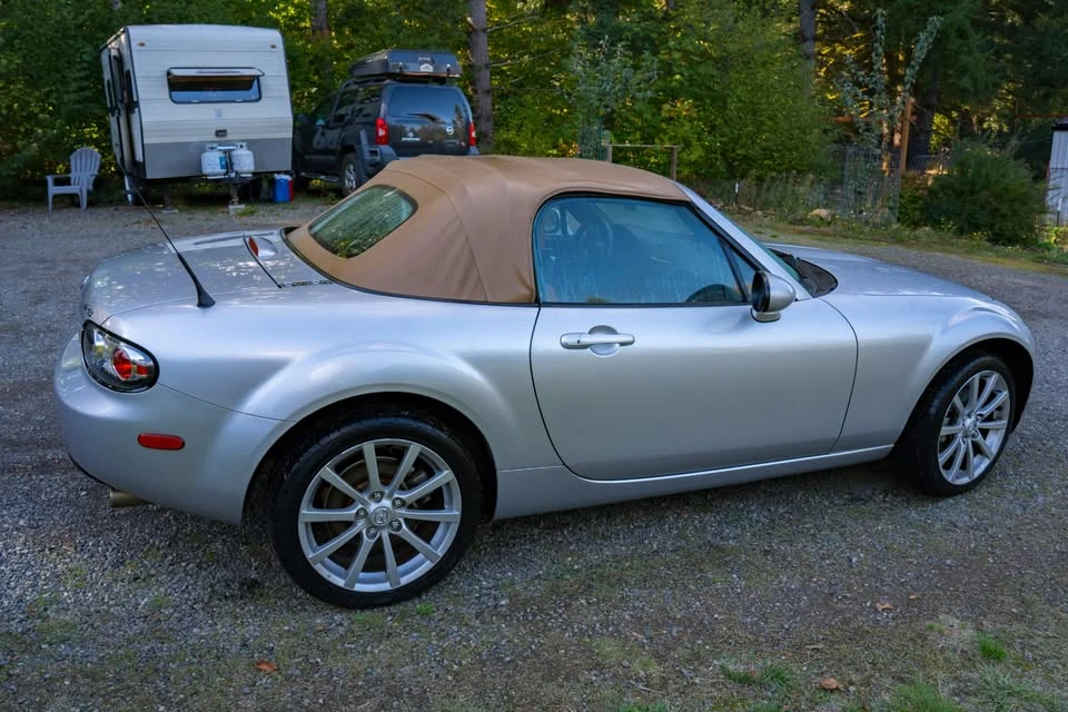 2006 Mazda NC MX-5 Miata - Image 4 of 16