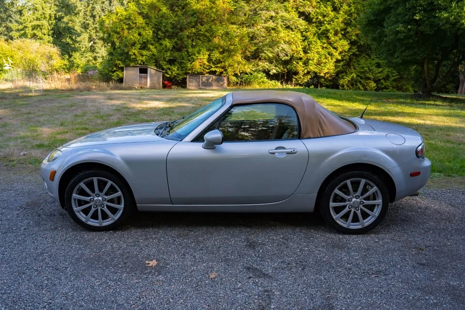 2006 Mazda NC MX-5 Miata - Image 2 of 16