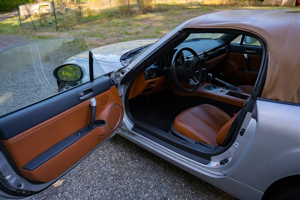 2006 Mazda NC MX-5 Miata - Image 6 of 16