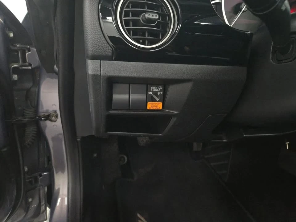 2006 Mazda NC MX-5 Miata - Image 14 of 19