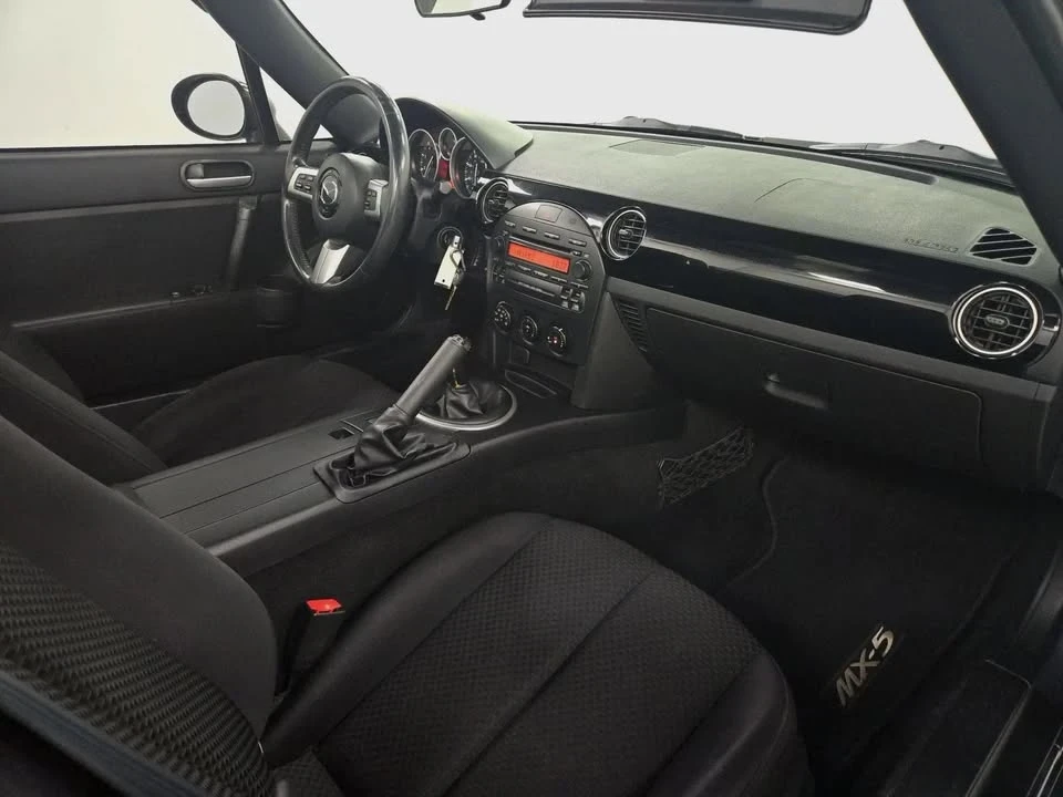 2006 Mazda NC MX-5 Miata - Image 17 of 19