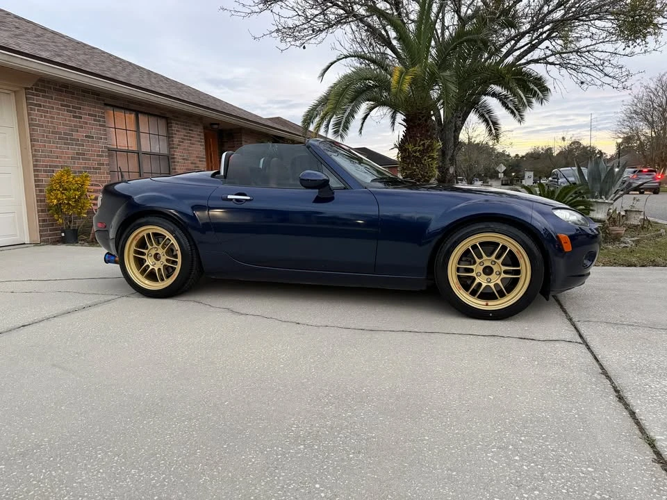 2006 Mazda NC MX-5 Miata - Image 4 of 10