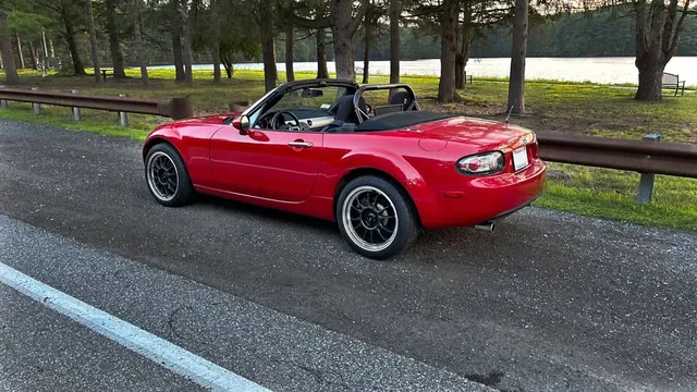 2006 Mazda MX-5 Miata
