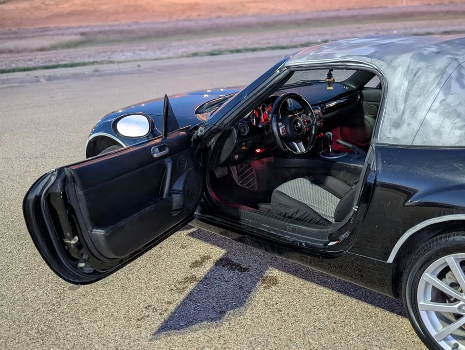 2006 Mazda NC MX-5 Miata - Image 9 of 15