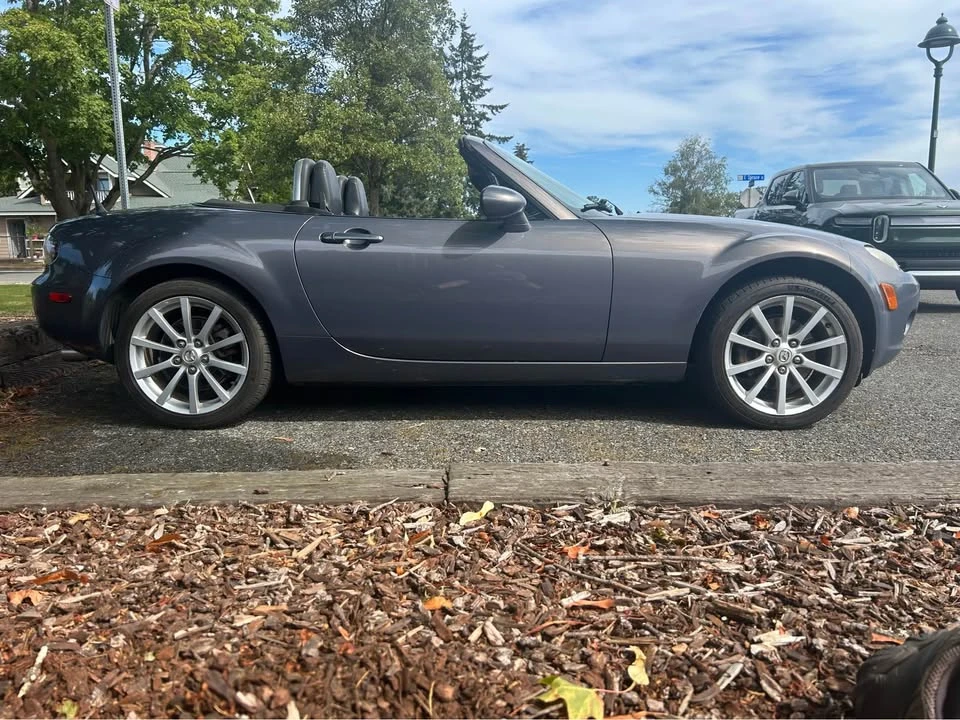 2006 Mazda NC MX-5 Miata - Image 2 of 9