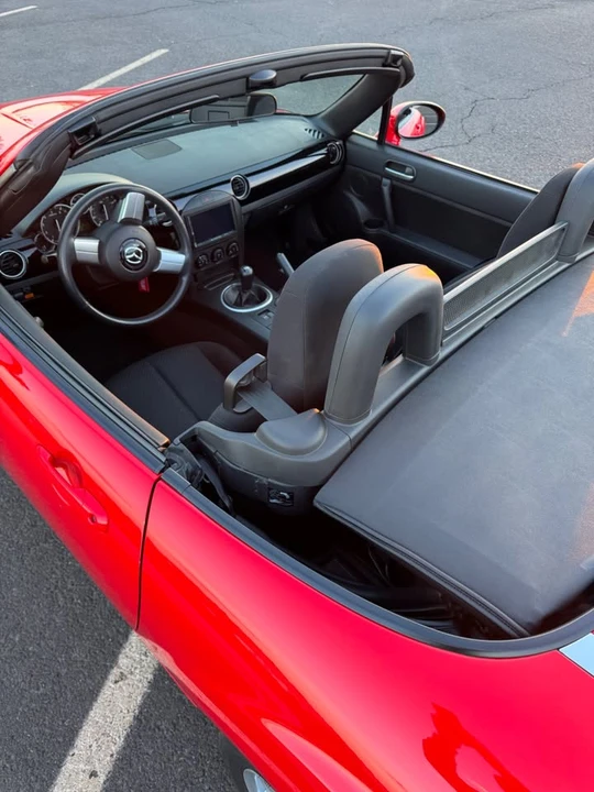 2006 Mazda NC MX-5 Miata - Image 7 of 15
