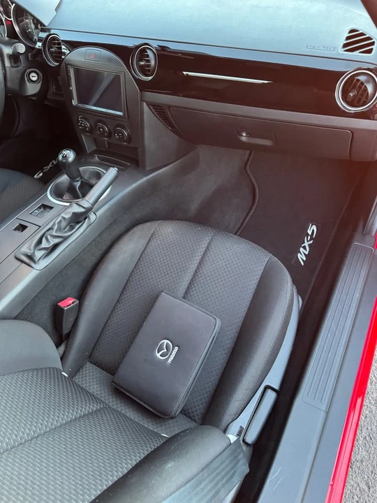 2006 Mazda NC MX-5 Miata - Image 11 of 15