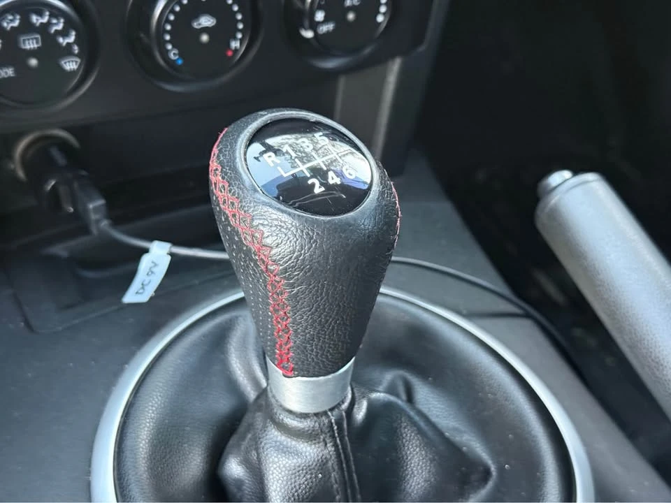2006 Mazda NC MX-5 Miata - Image 18 of 19