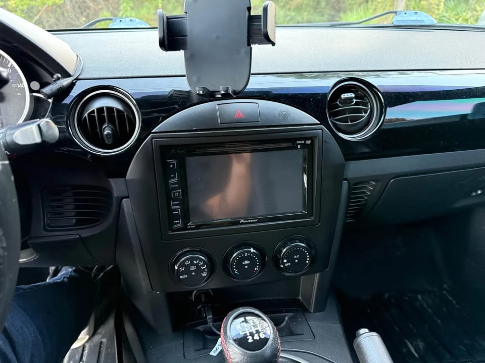 2006 Mazda NC MX-5 Miata - Image 15 of 19