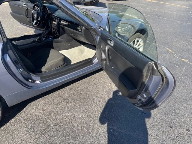 2006 Mazda NC MX-5 Miata - Image 10 of 11