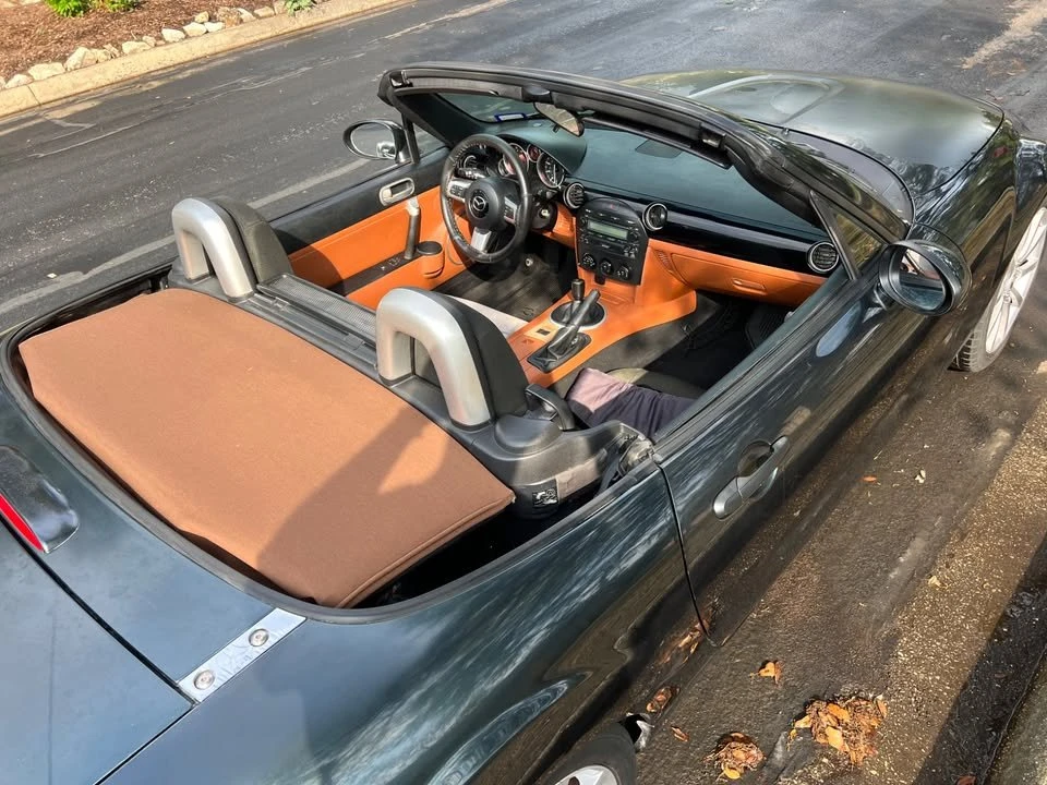 2006 Mazda NC MX-5 Miata - Image 5 of 10