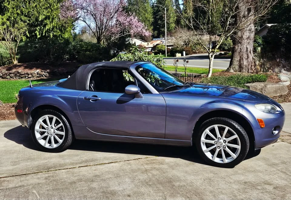 2006 Mazda NC MX-5 Miata - Image 2 of 11