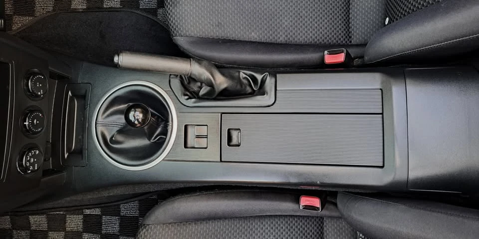 2006 Mazda NC MX-5 Miata - Image 8 of 16