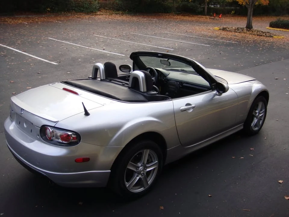 2006 Mazda NC MX-5 Miata - Image 14 of 19