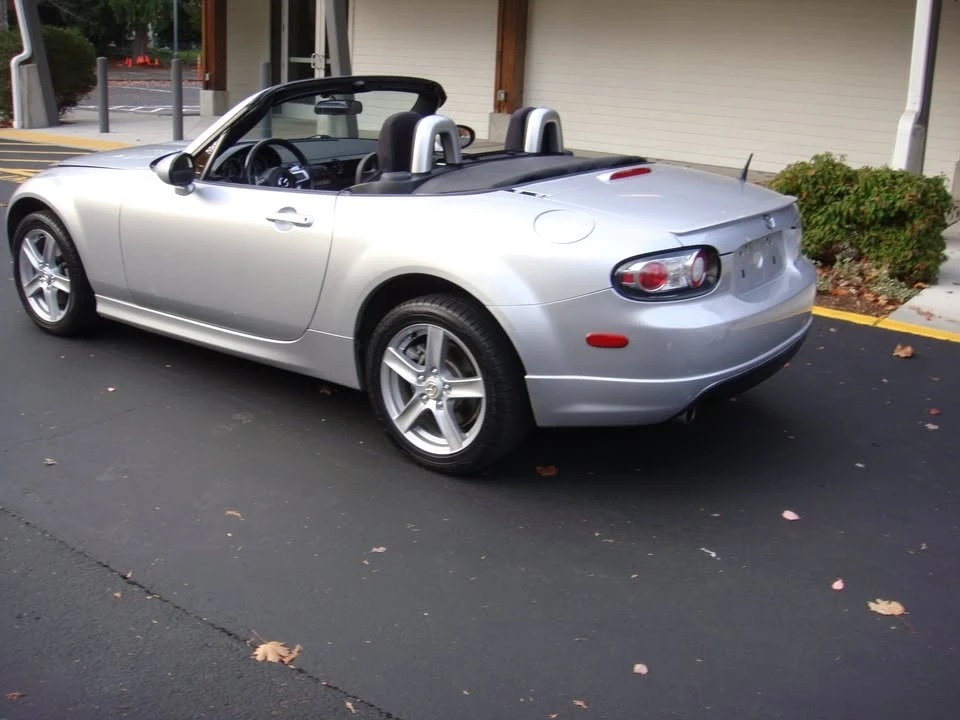 2006 Mazda NC MX-5 Miata - Image 15 of 19