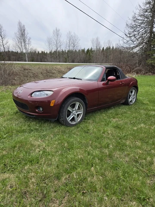 2006 Mazda NC MX-5 Miata - Image 8 of 10