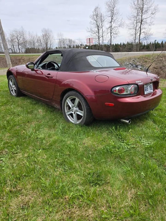2006 Mazda NC MX-5 Miata - Image 7 of 10