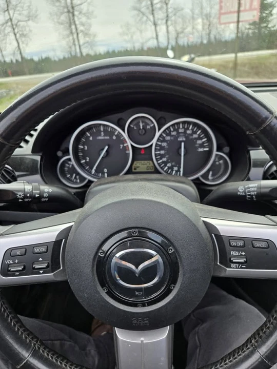 2006 Mazda NC MX-5 Miata - Image 2 of 10