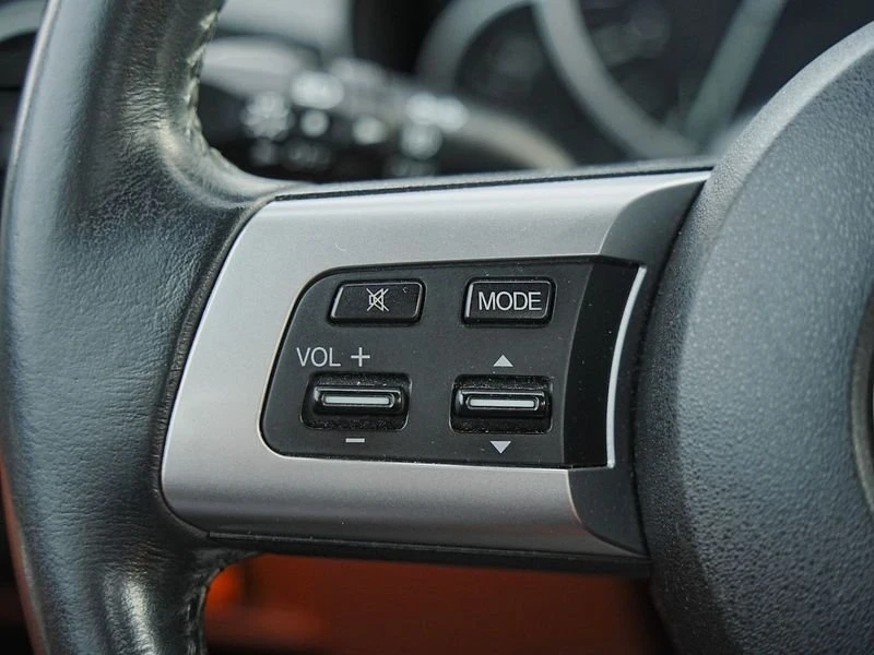 2006 Mazda NC MX-5 Miata - Image 14 of 20