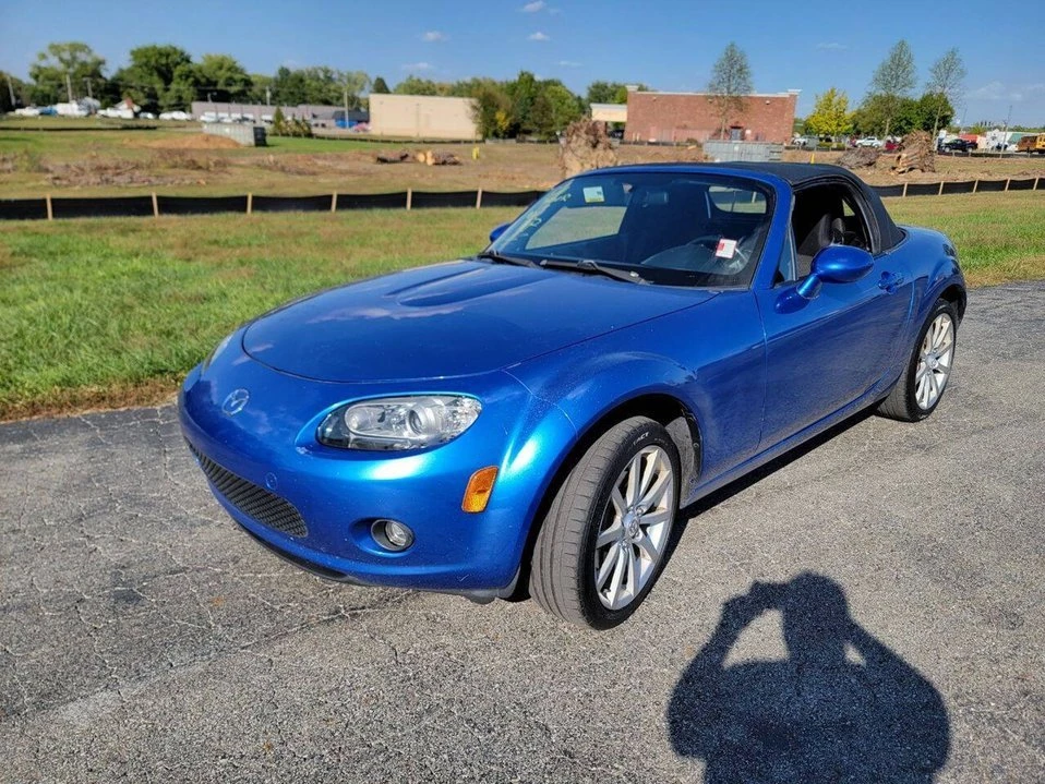2006 Mazda NC MX-5 Miata - Image 2 of 17