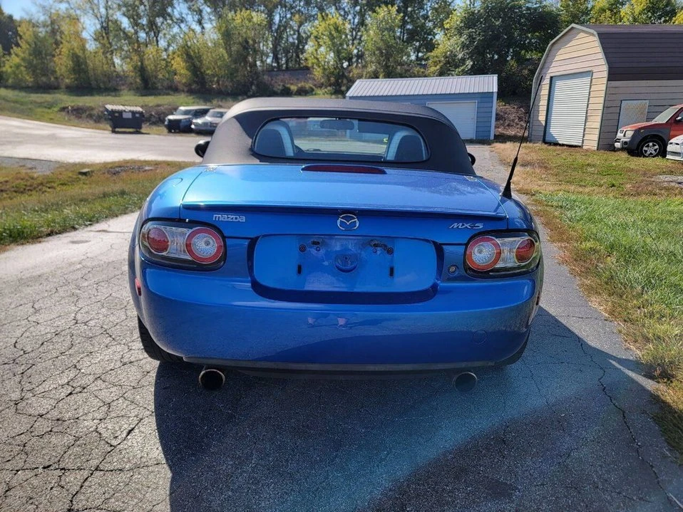 2006 Mazda NC MX-5 Miata - Image 8 of 17