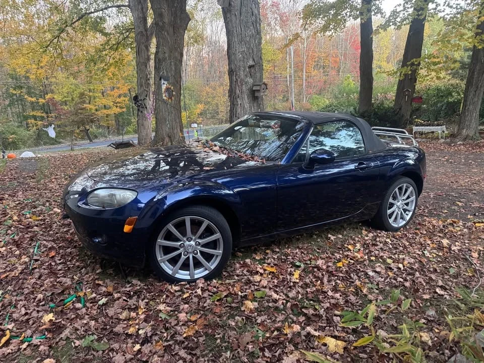 2006 Mazda NC MX-5 Miata - Image 2 of 9