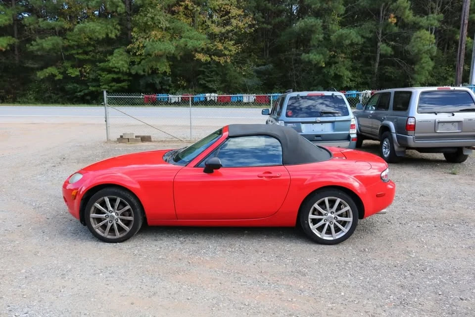 2006 Mazda NC MX-5 Miata - Image 2 of 17