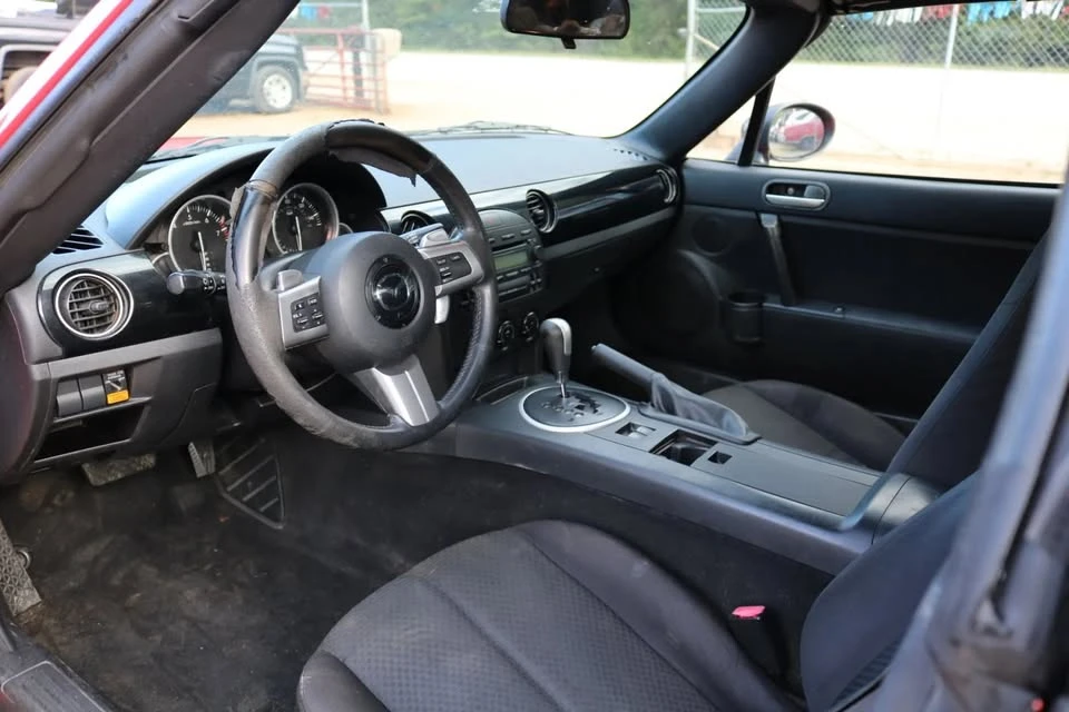 2006 Mazda NC MX-5 Miata - Image 10 of 17