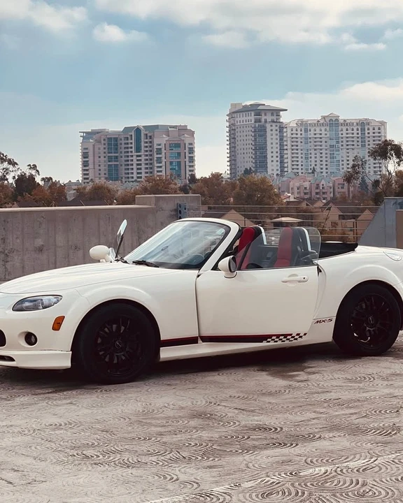 2006 Mazda NC MX-5 Miata - Image 2 of 12