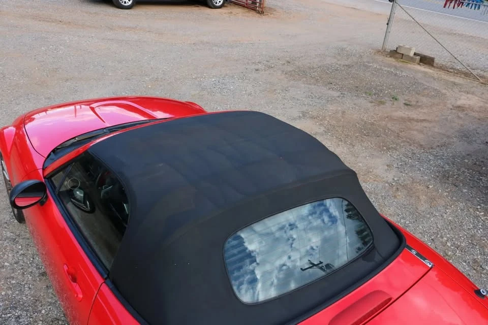 2006 Mazda NC MX-5 Miata - Image 12 of 17
