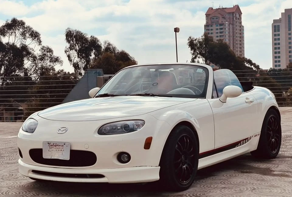 2006 Mazda NC MX-5 Miata - Image 4 of 12