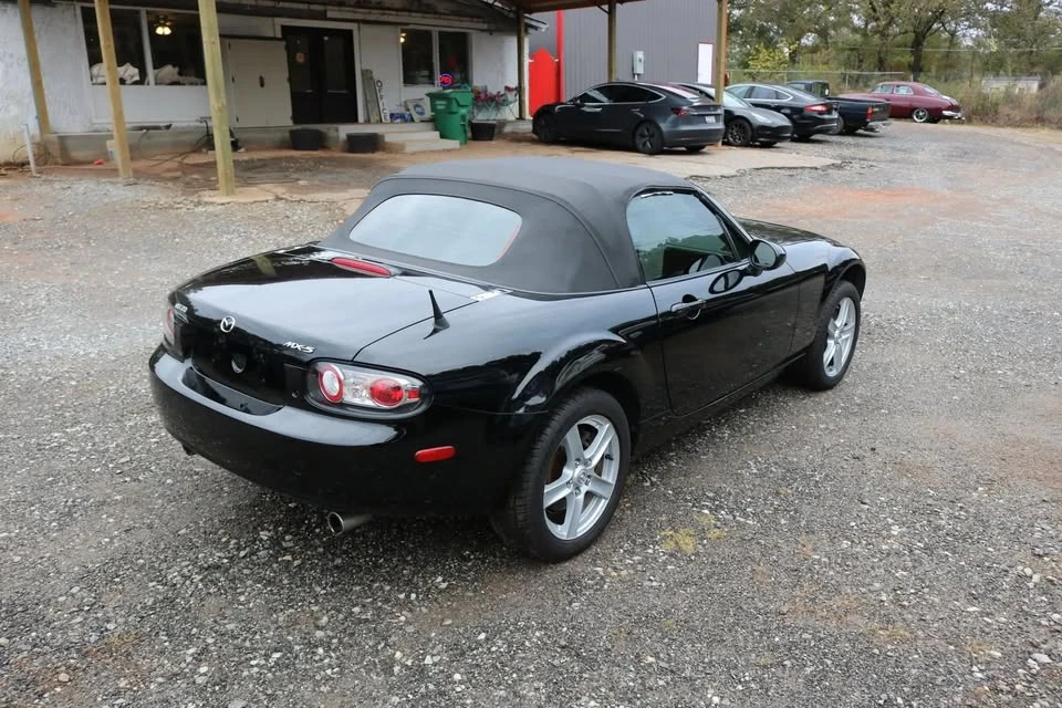 2006 Mazda NC MX-5 Miata - Image 5 of 19