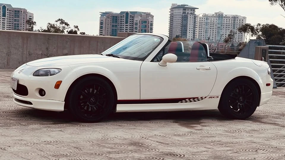 2006 Mazda NC MX-5 Miata - Image 6 of 12
