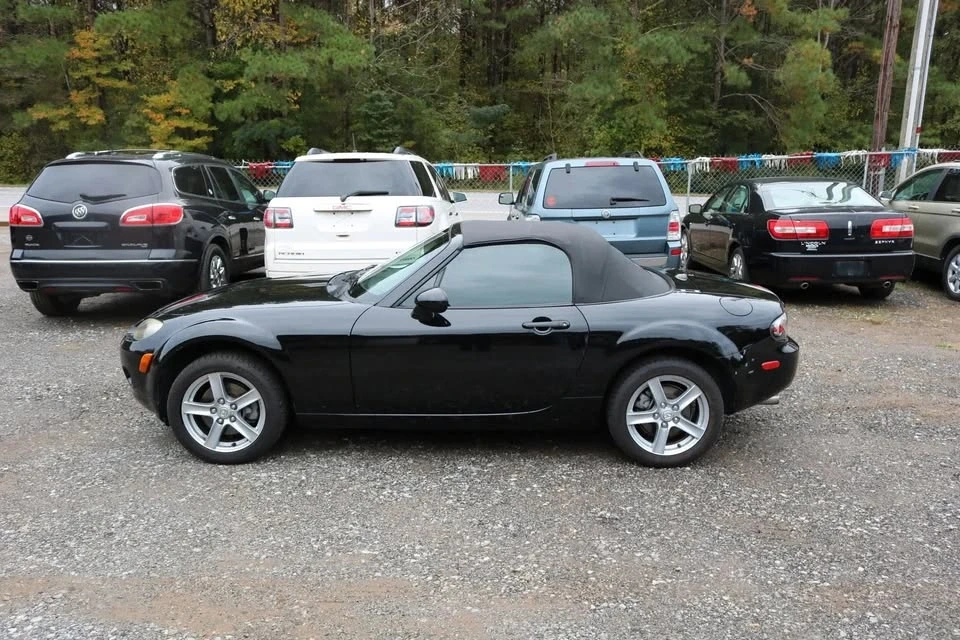 2006 Mazda NC MX-5 Miata - Image 2 of 19
