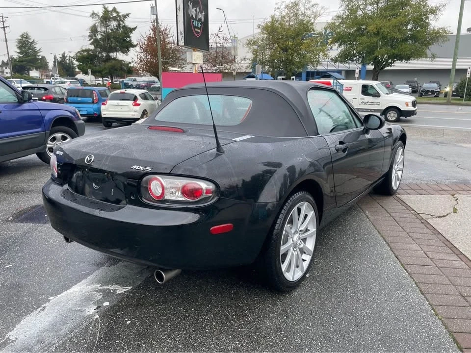 2006 Mazda NC MX-5 Miata - Image 4 of 8