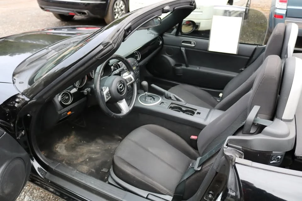 2006 Mazda NC MX-5 Miata - Image 15 of 19