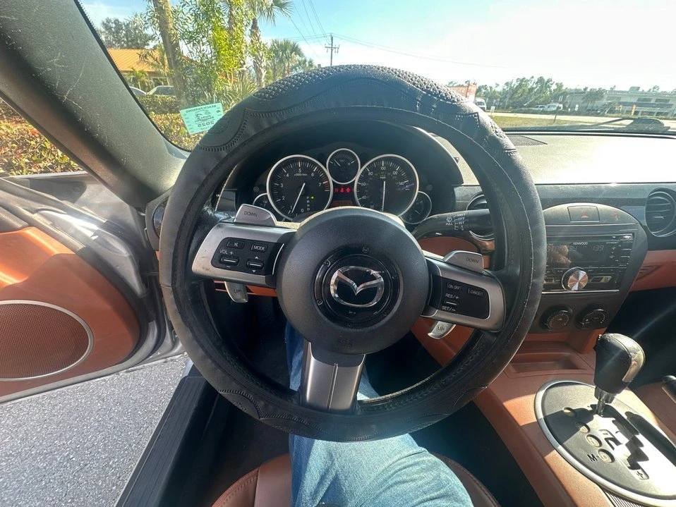 2006 Mazda NC MX-5 Miata - Image 17 of 18