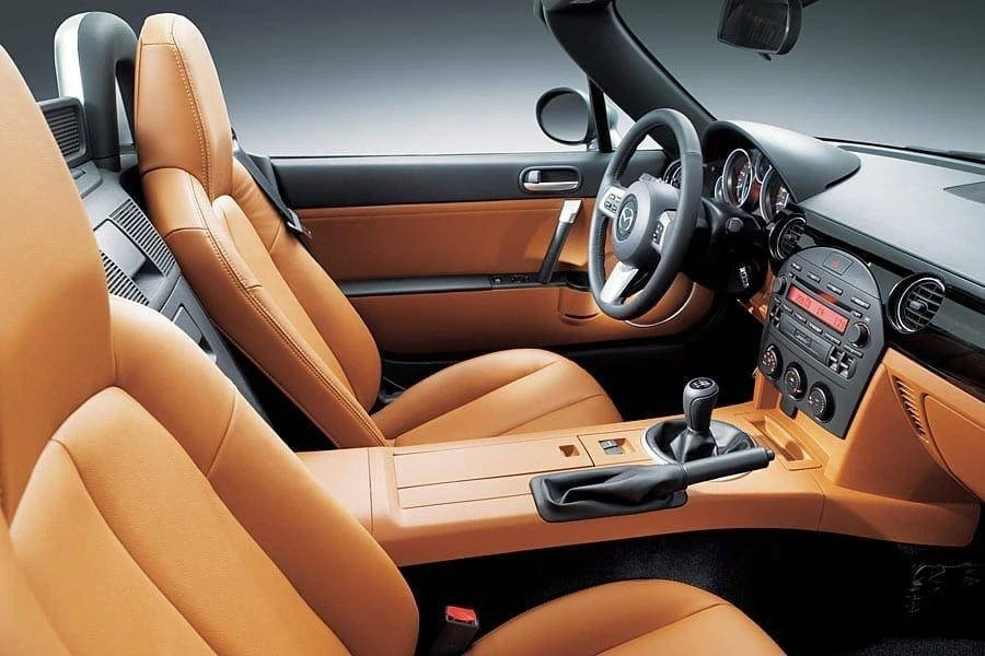 2006 Mazda NC MX-5 Miata - Image 2 of 4