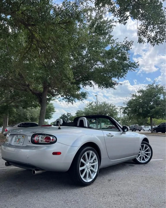 2006 Mazda NC MX-5 Miata - Image 2 of 10