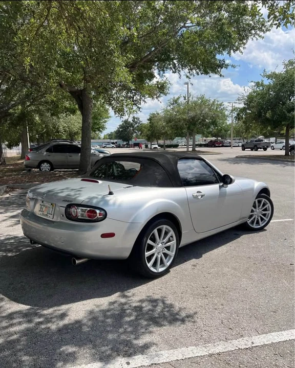 2006 Mazda NC MX-5 Miata - Image 7 of 10