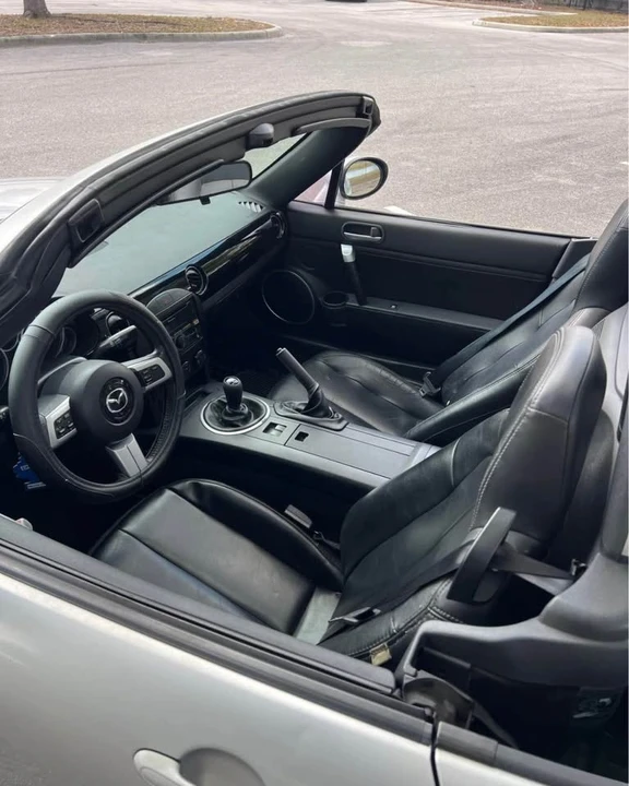 2006 Mazda NC MX-5 Miata - Image 10 of 10