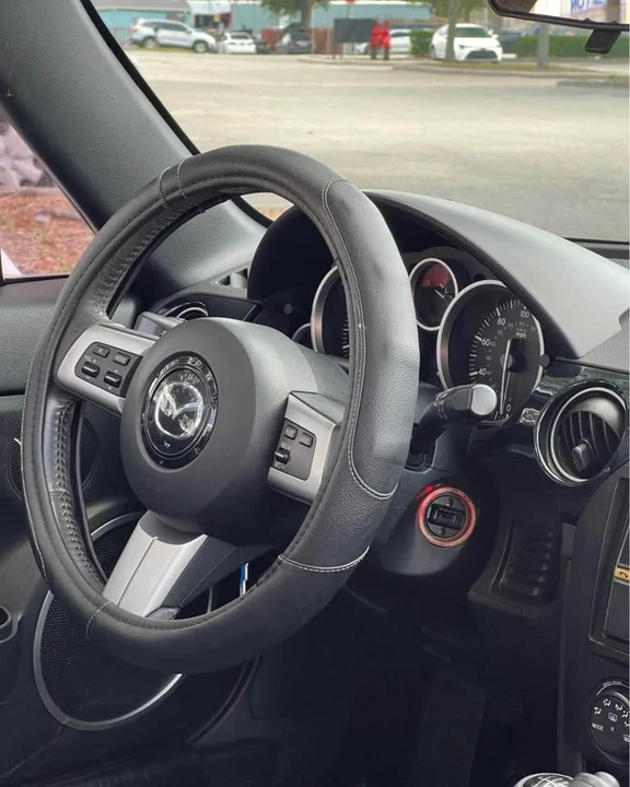 2006 Mazda NC MX-5 Miata - Image 9 of 10